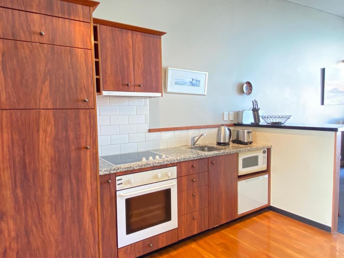 Waterfront Seaview Hotel Apartment - Same Building Block As Auckland Hilton Экстерьер фото