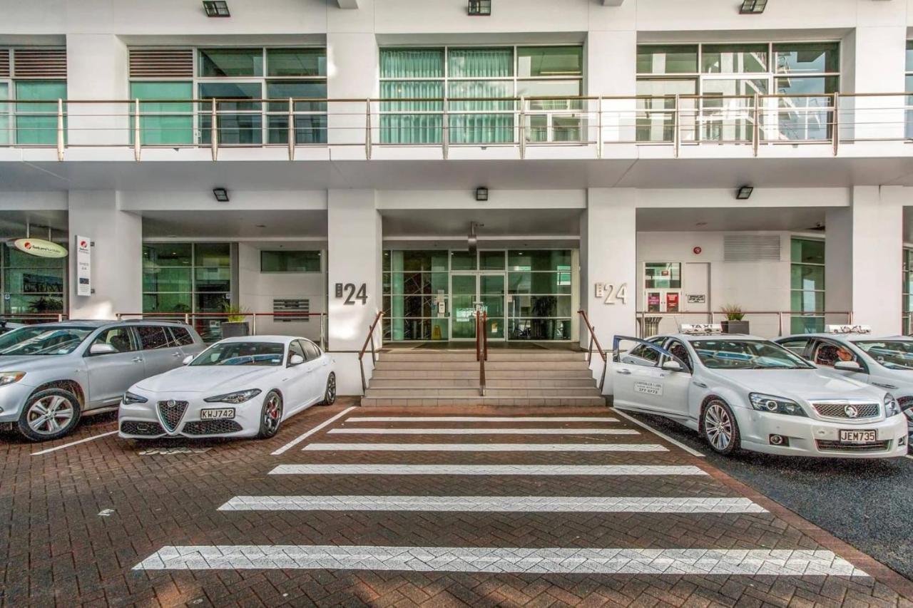 Waterfront Seaview Hotel Apartment - Same Building Block As Auckland Hilton Экстерьер фото