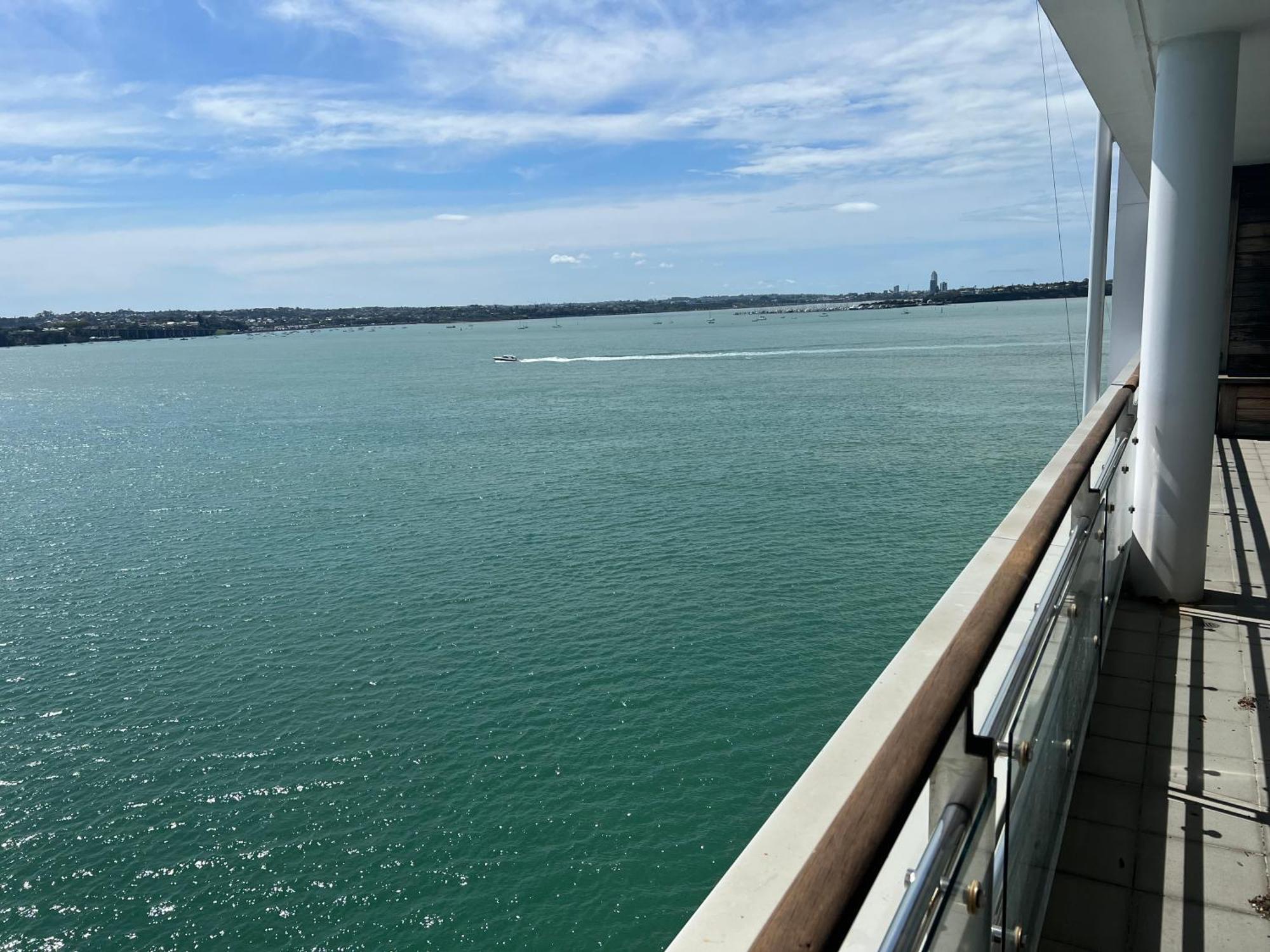 Waterfront Seaview Hotel Apartment - Same Building Block As Auckland Hilton Экстерьер фото