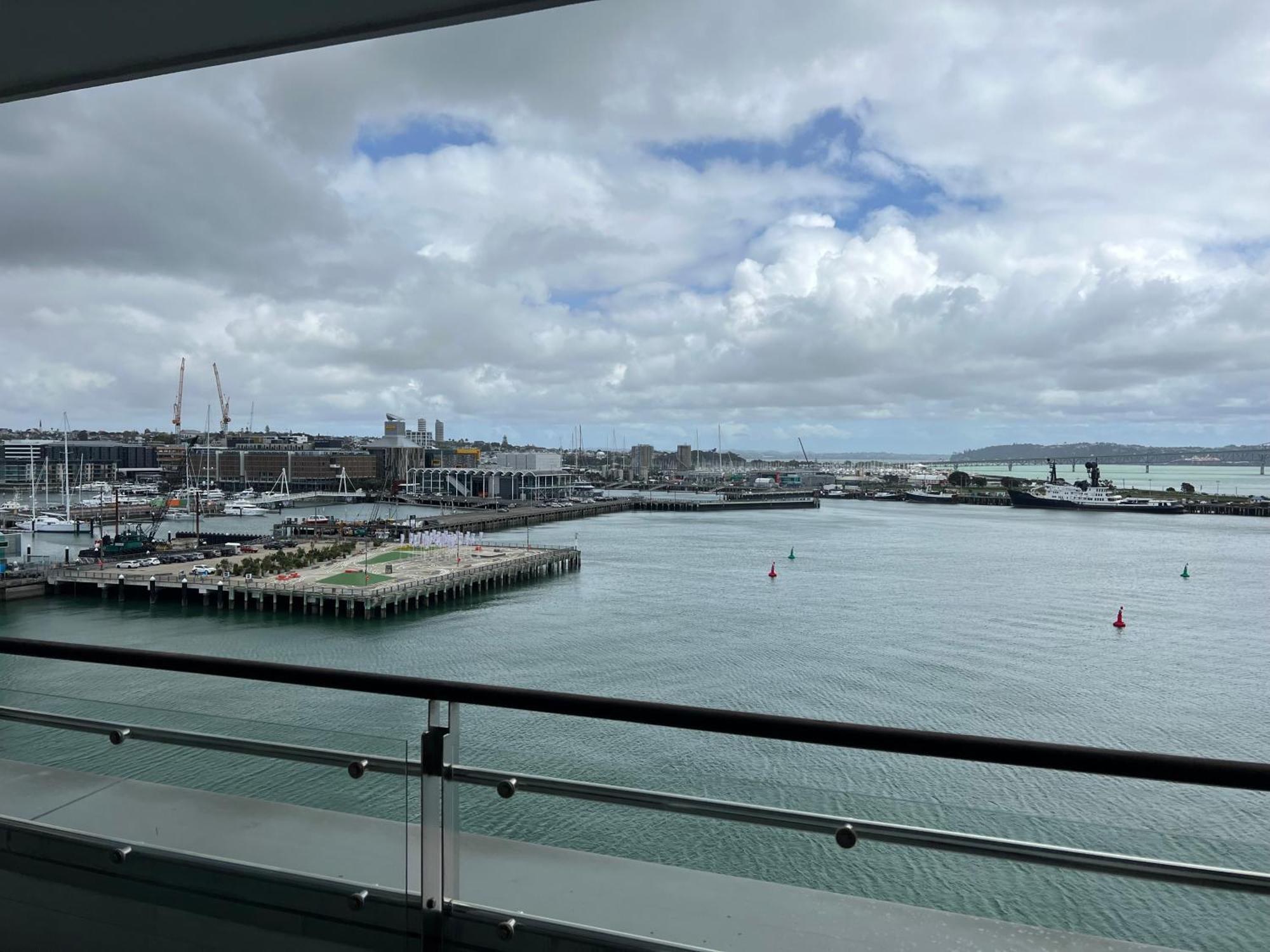 Waterfront Seaview Hotel Apartment - Same Building Block As Auckland Hilton Экстерьер фото