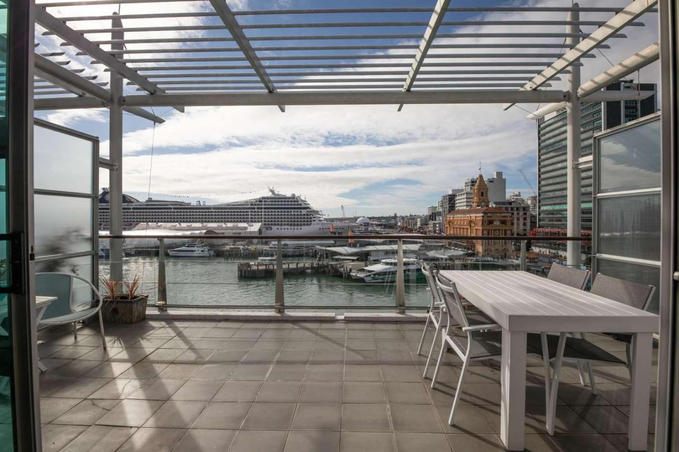 Waterfront Seaview Hotel Apartment - Same Building Block As Auckland Hilton Экстерьер фото